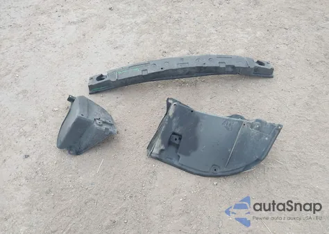 2022 Toyota Prius Limited z USA, uszkodzony, nr VIN JTDKAMFU3N3155705